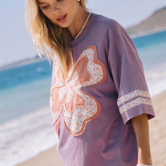 Oddi Plus Acid Washed Clover Short Sleeve Top Dark Lavender - Picture 2 of 4